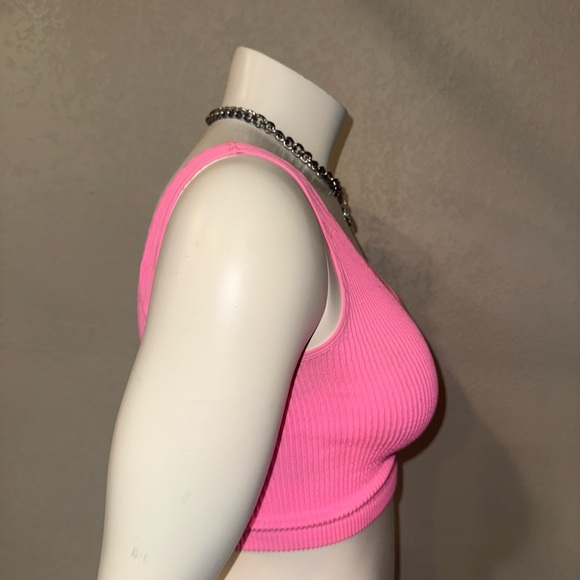 Pink Ribbed Cutout Crop Top - Picture 3 of 5